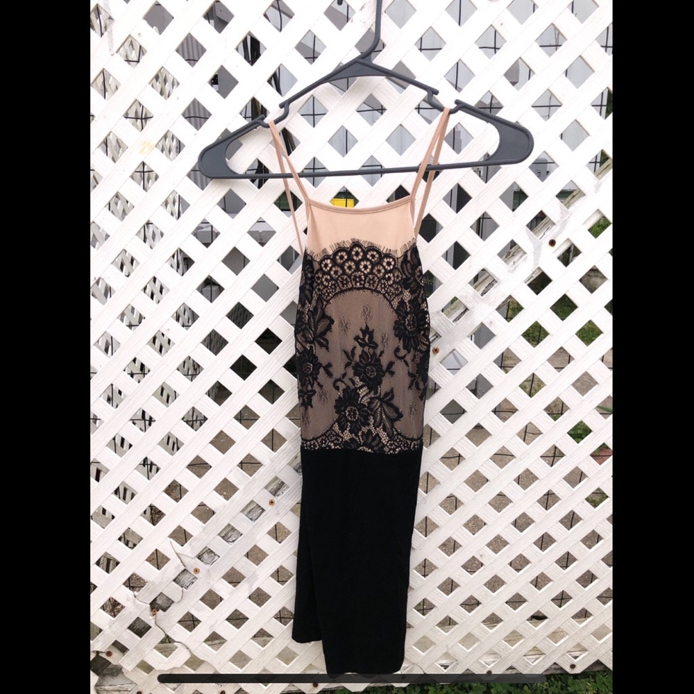 Bodycon black dress